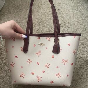 Coach mini city tote
